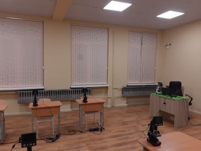След ремонта щори - ОУ Св. Солунски братя - Крамолин, Севлиево